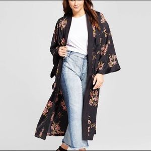 3/$25 - Floral Kimono Style Duster
